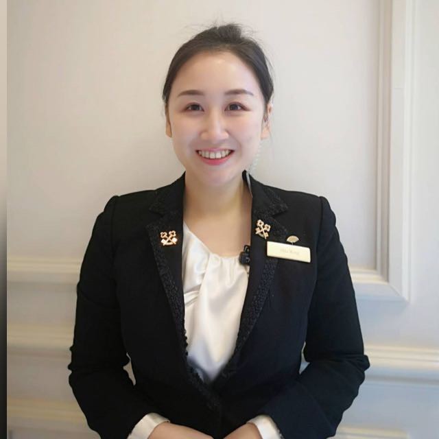Mika WANG portrait