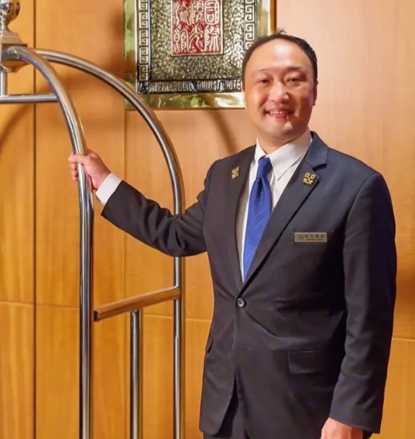 Wako NAOHIKO portrait